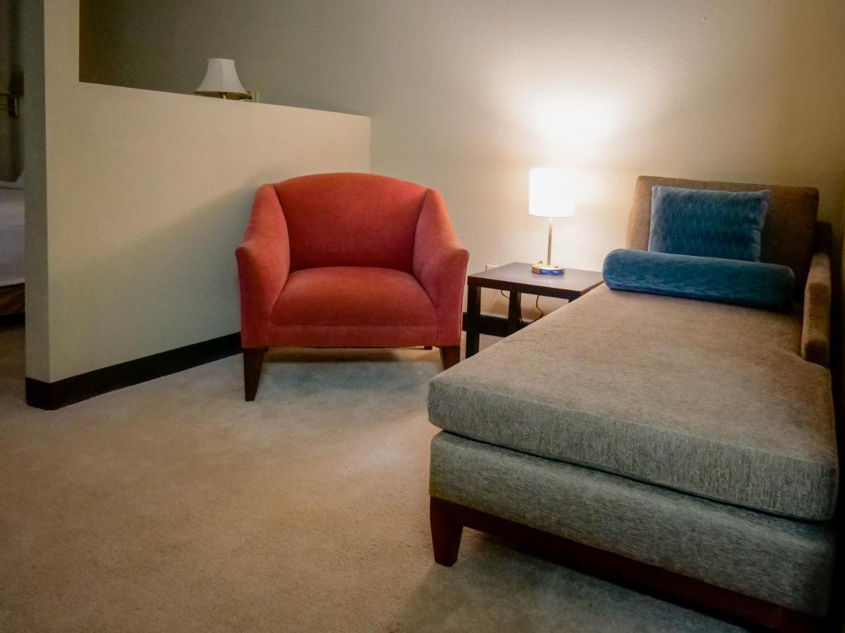 Travelodge By Wyndham St. Louis Berkeley Esterno foto