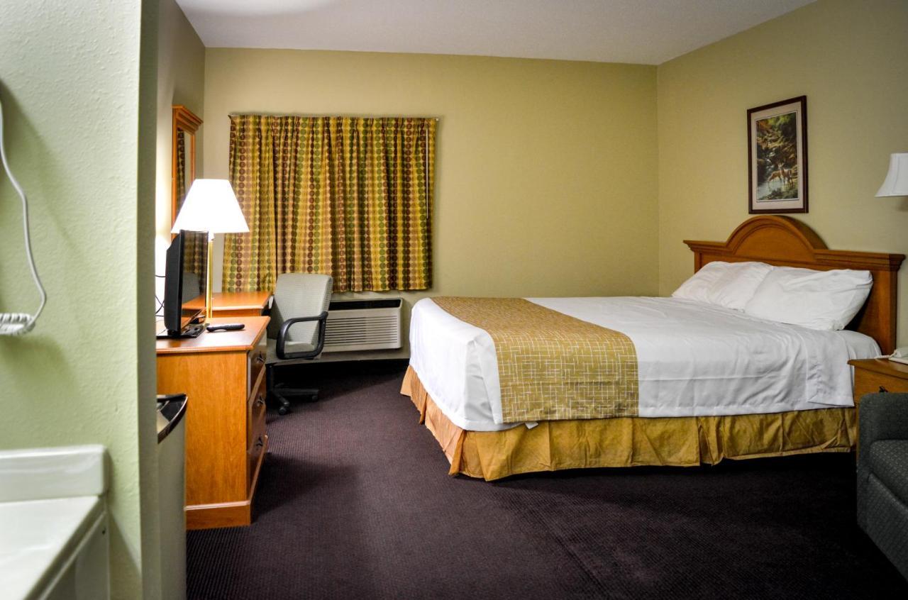 Travelodge By Wyndham St. Louis Berkeley Esterno foto
